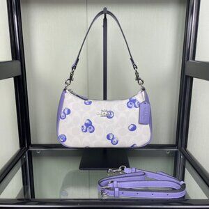 💖💖Coach Teri Shoulder Bag With Blueberry Print